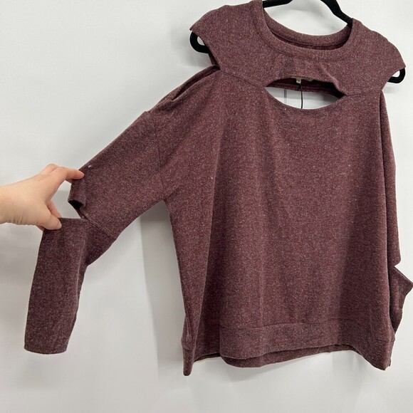 NWT CHASER Burgundy Super Soft Fleece Cut Out Dolman Sleeve Sweater Size Medium - Picture 6 of 7